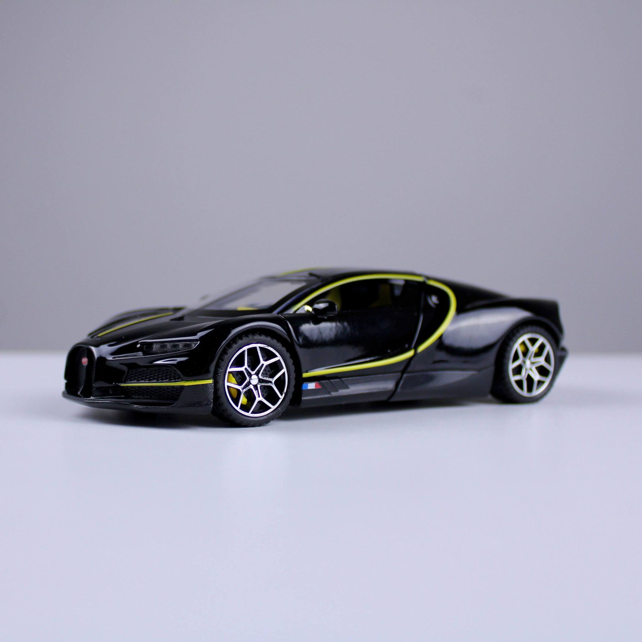 مجسم سيارة بوجاتي توربيون