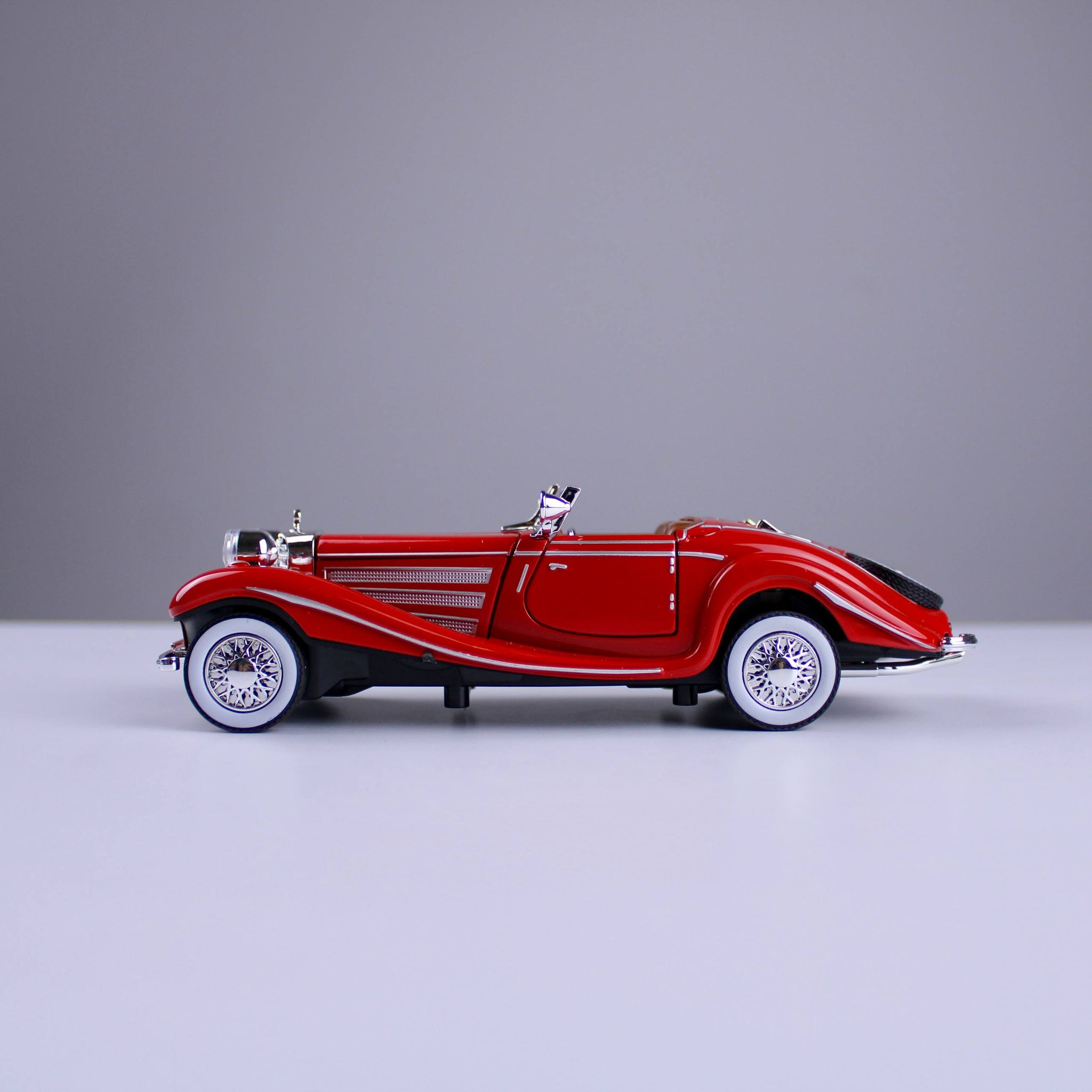 Mercedes-Benz 500K 1933 Die-Cast Model Car