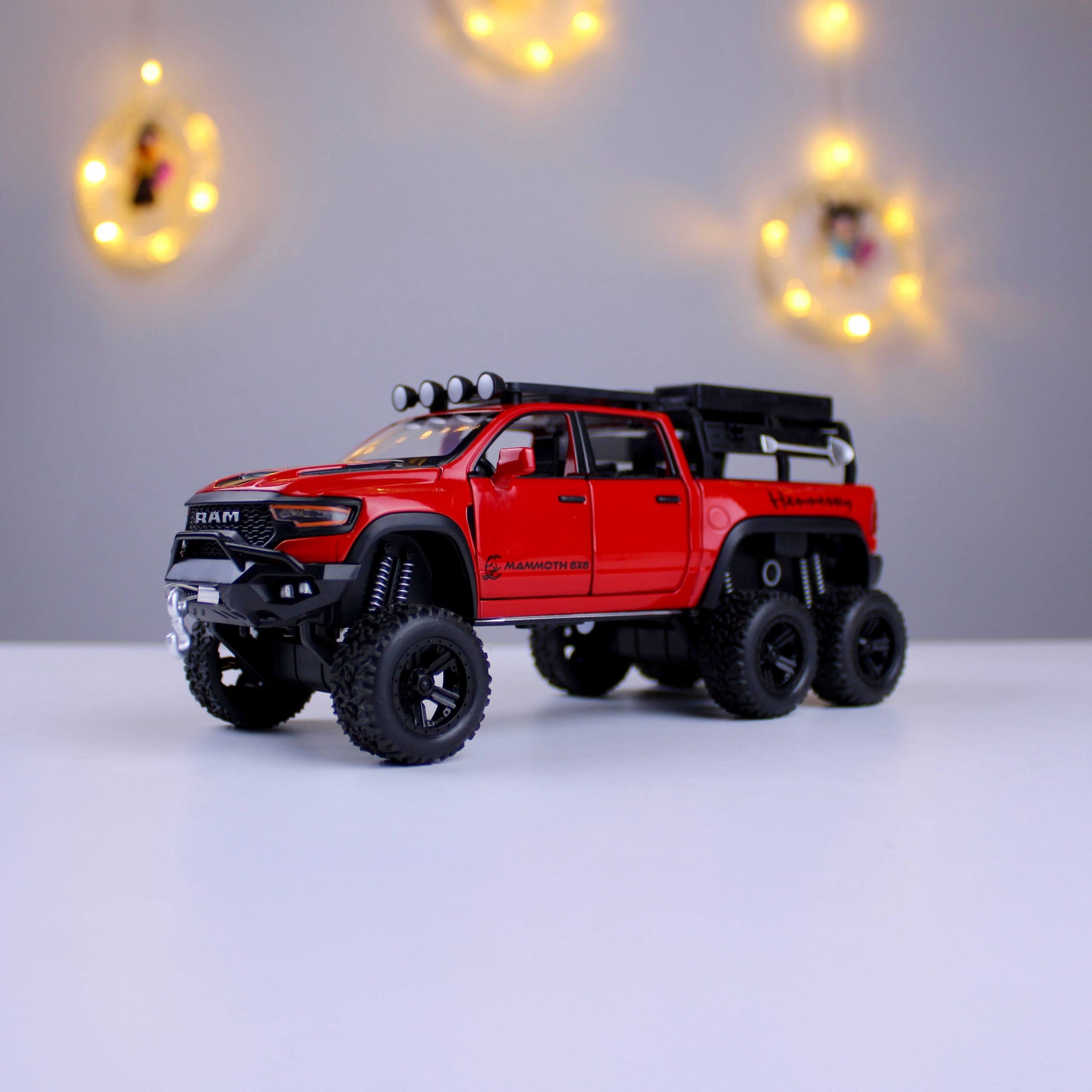 RAM Die-Cast Model Car – 1:32 Scale