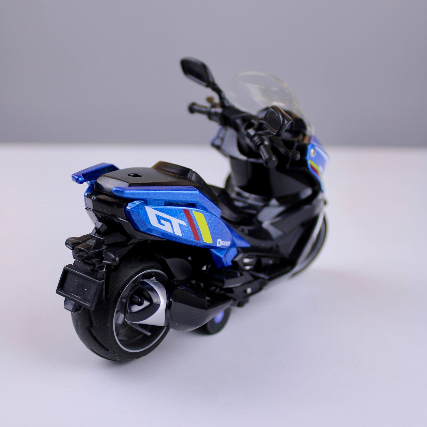 Metal Scooter Model – 1:14 Scale