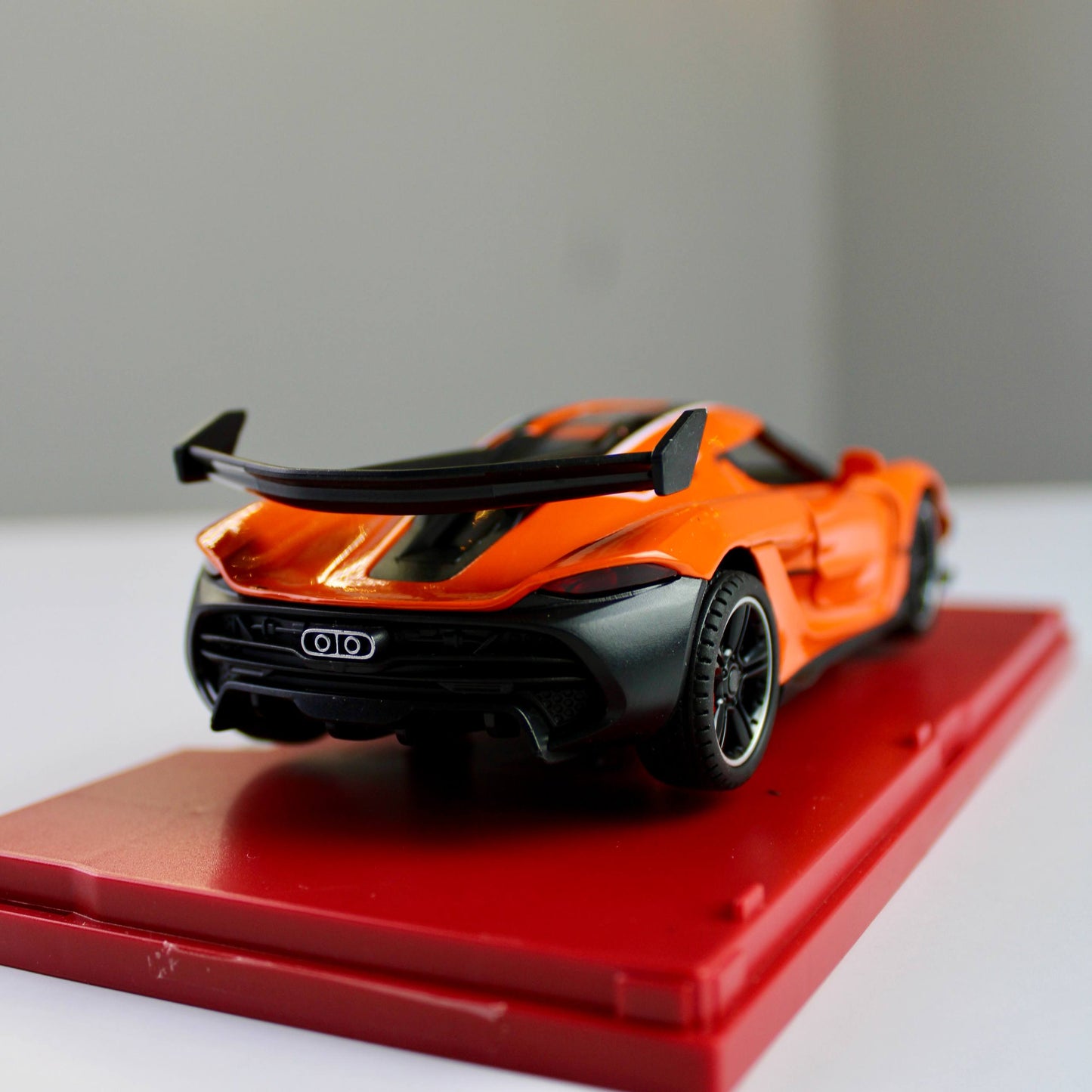 Koenigsegg Jesko 1:32 Diecast Model