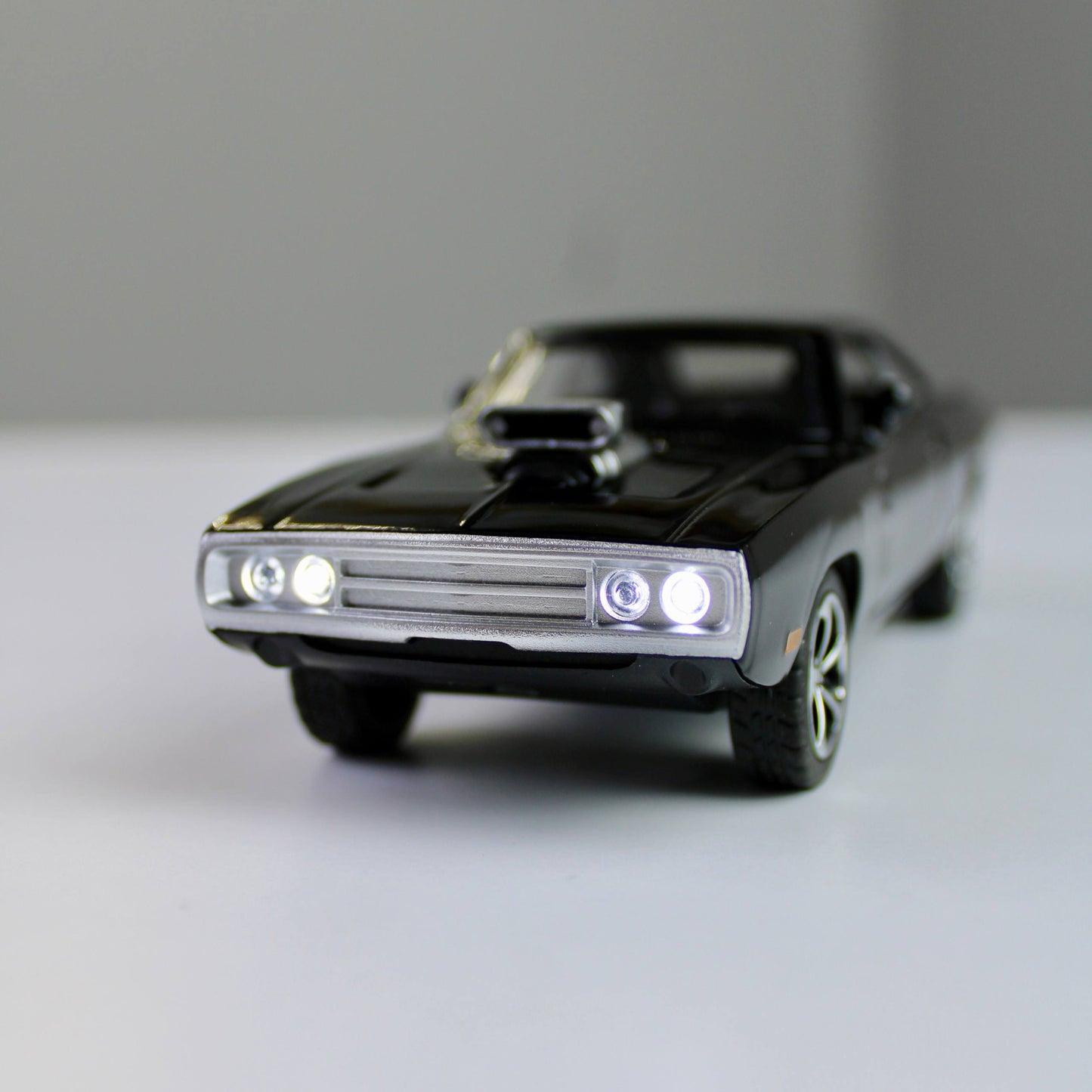 Dodge Charger 1970 1:32 Diecast Model