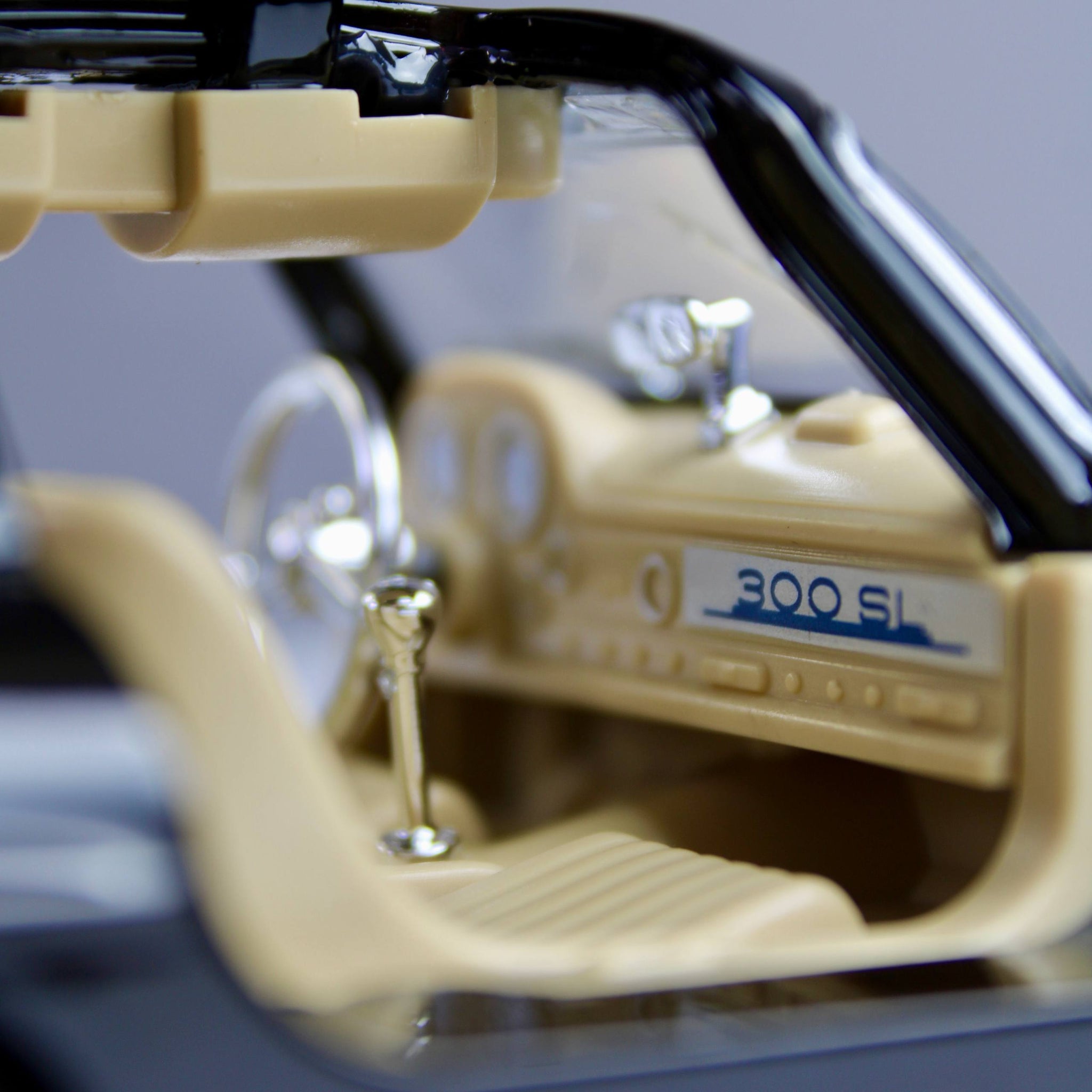 Mercedes-Benz 300SL Diecast Model – 1:24 Scale