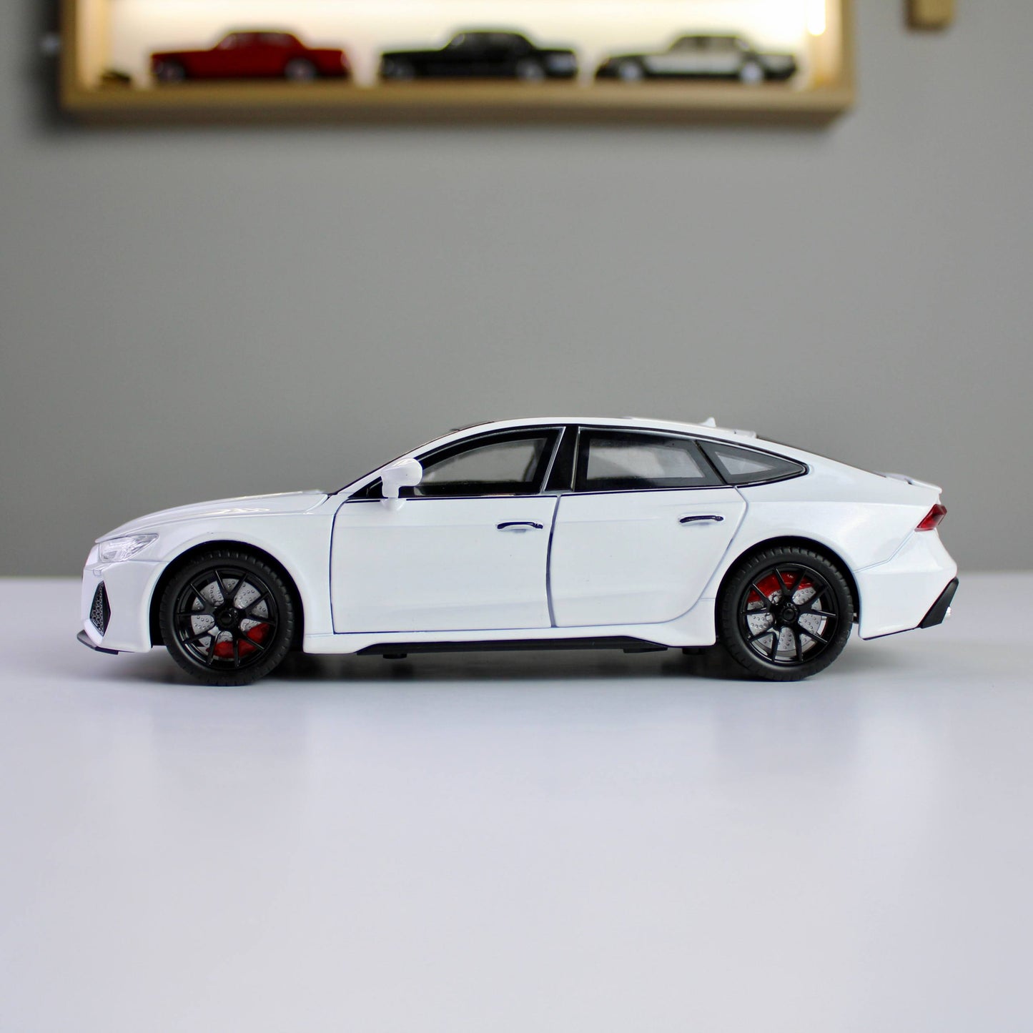 Audi RS7 Sportback C8 1:24 Diecast – Light, Sound