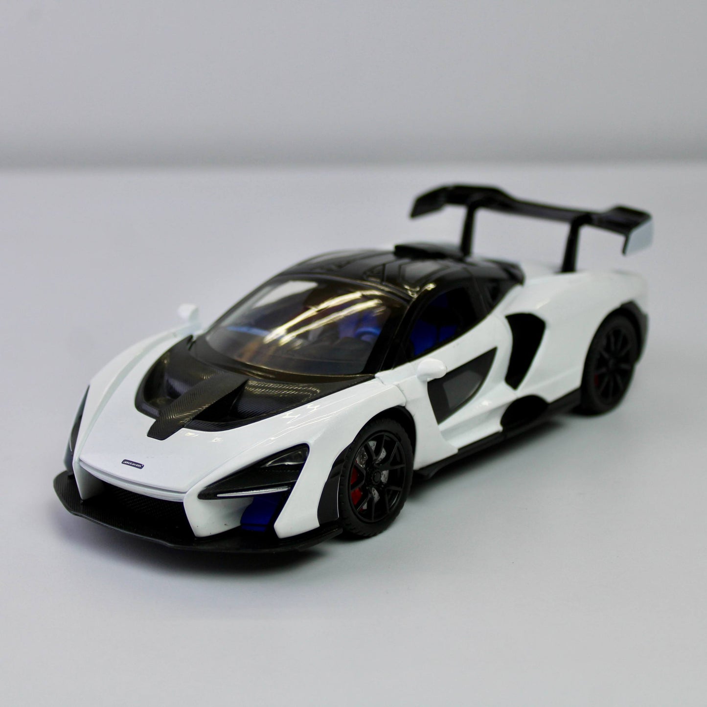 McLaren 1:24 Scale Die-Cast Car