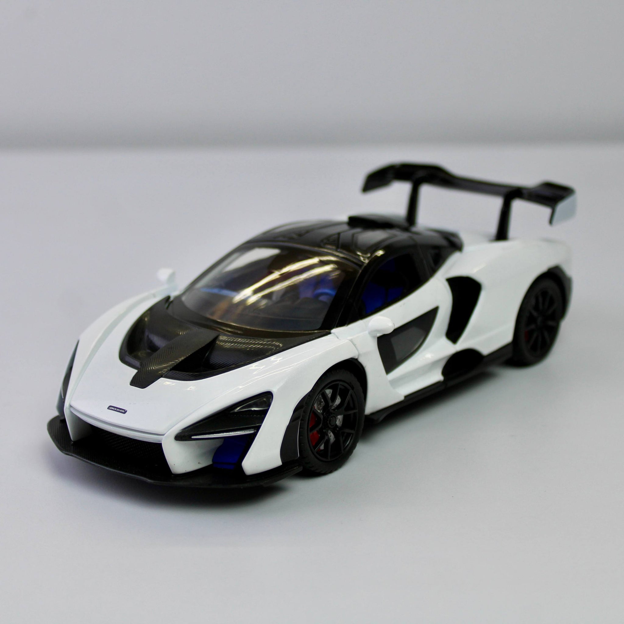 McLaren 1:24 Scale Die-Cast Car