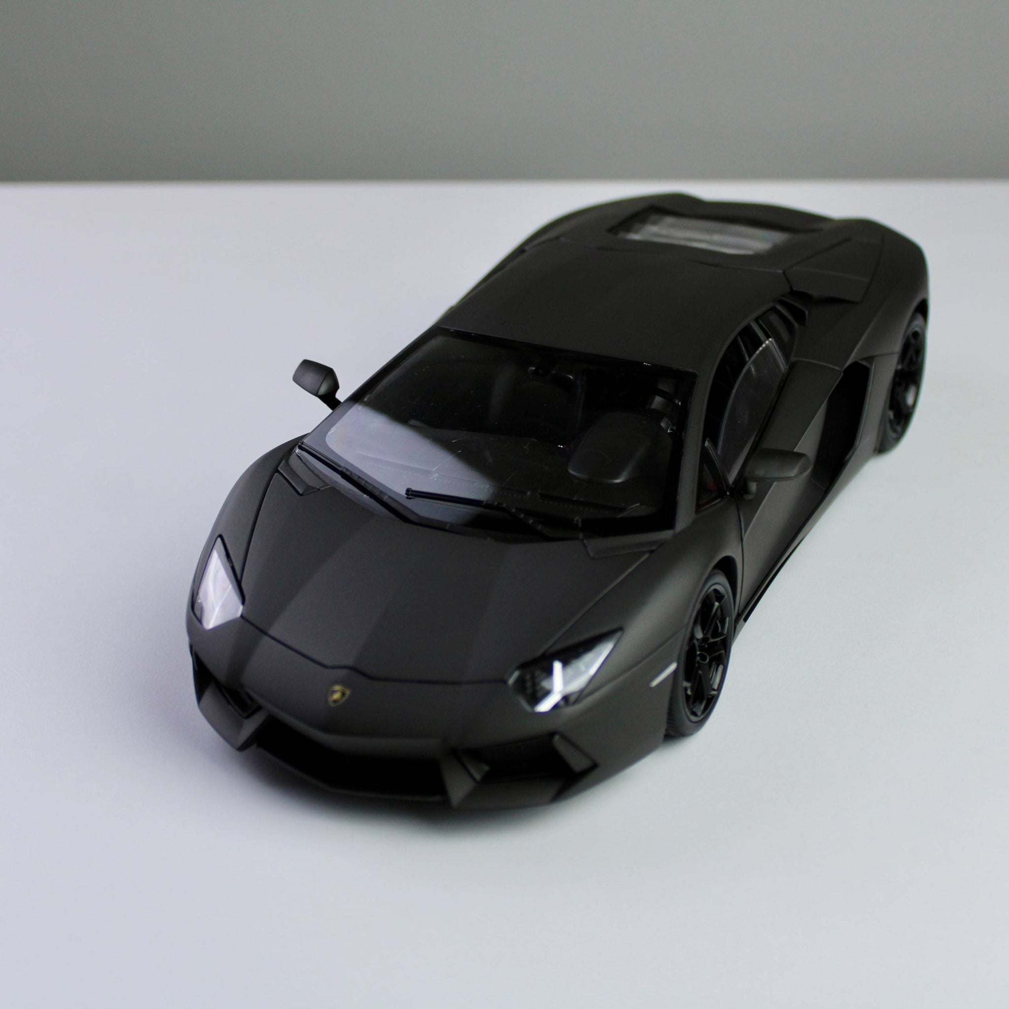 Welly Premium FX Lamborghini Aventador LP700-4 1:18 نموذج سيارة مصبوب
