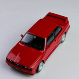 Bburago BMW M3 (E30) 1988 1:24 Die-Cast Model Car – Star Collezione