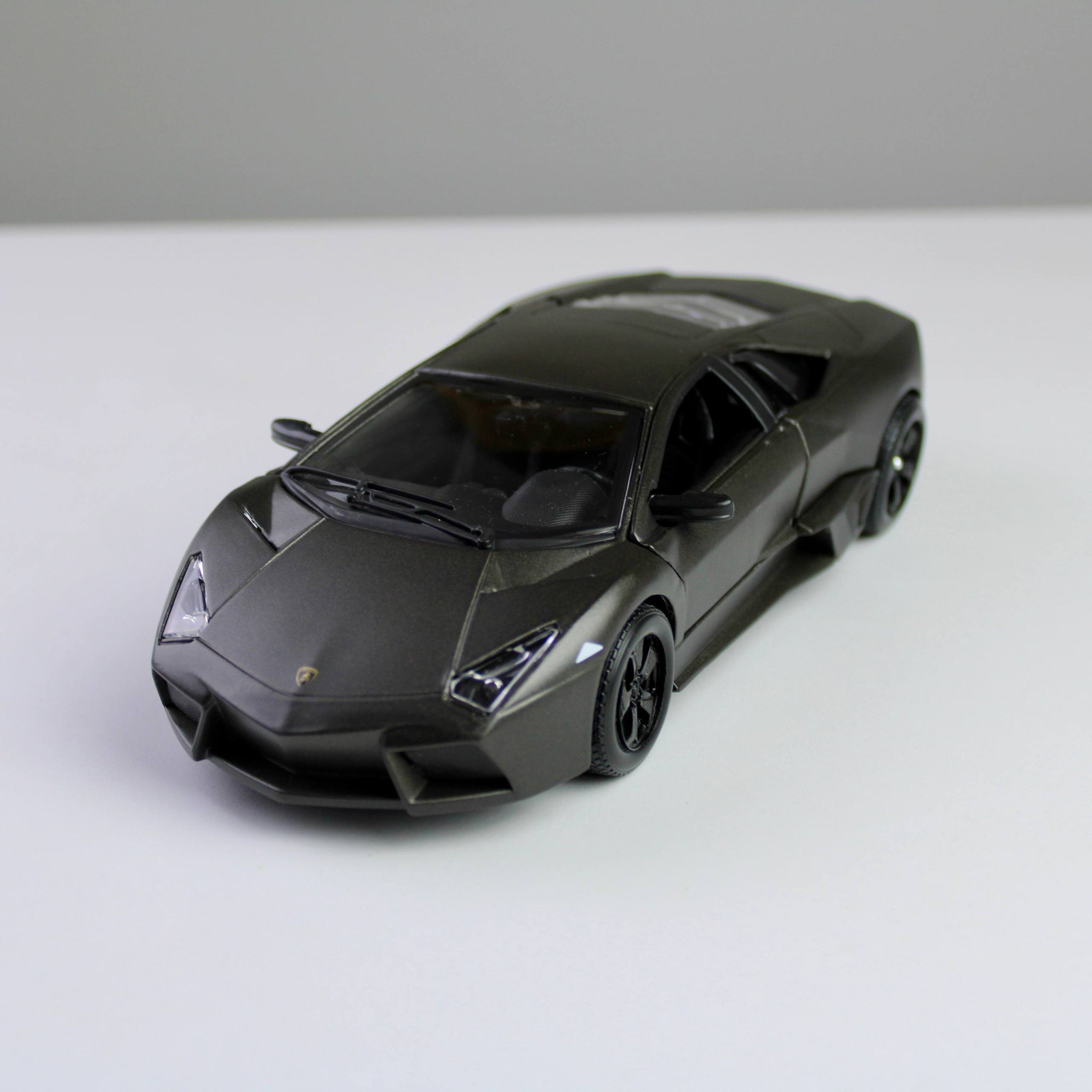 Bburago Lamborghini Reventón 1:24 سيارة نموذجية مصبوبة بالقالب