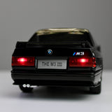 BMW M3 E30 – 1:24 Classic Die-Cast Model Car