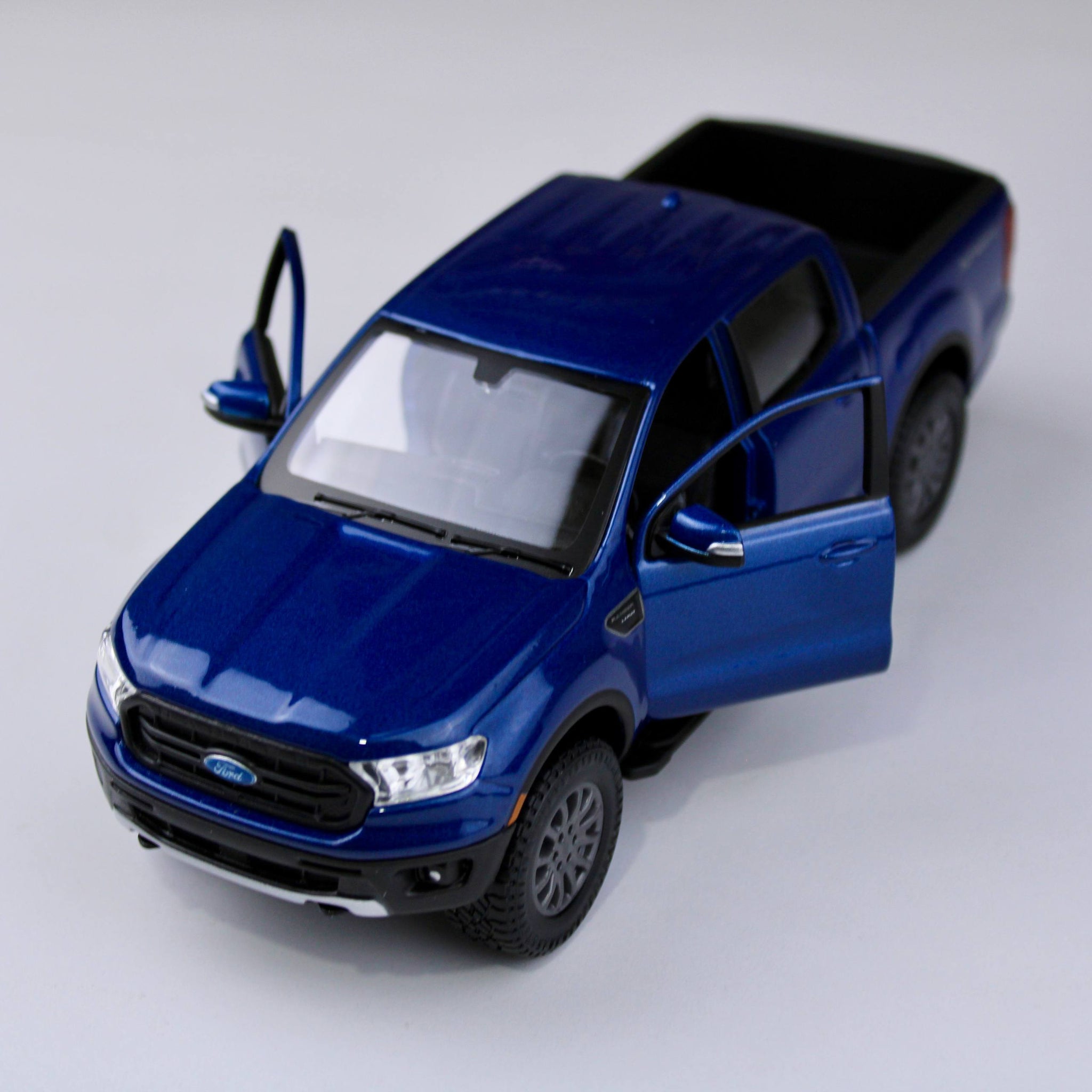 Ford Ranger 2019 Die-Cast Model Car – Maisto Special Edition (1:27 Scale)