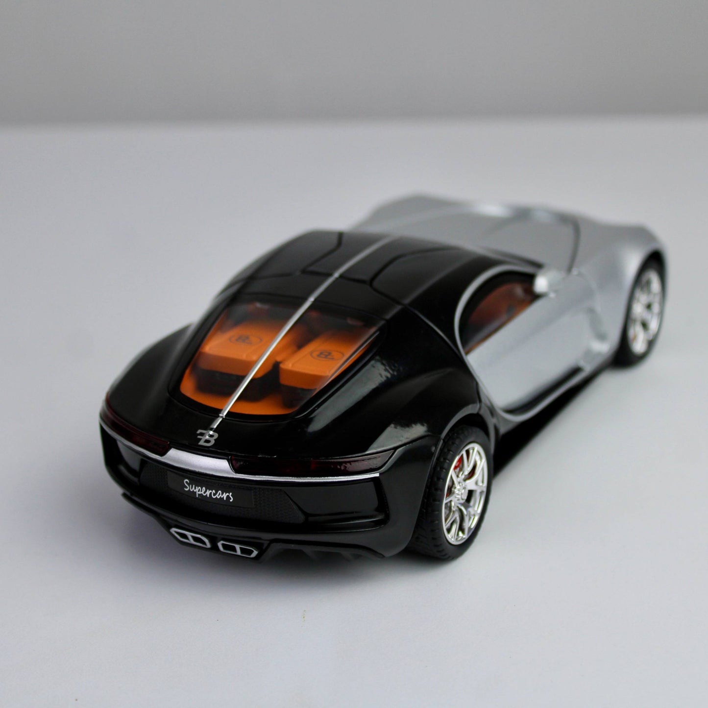 BUGATTI ATLANTIC – 1:24 Scale Die-Cast Model