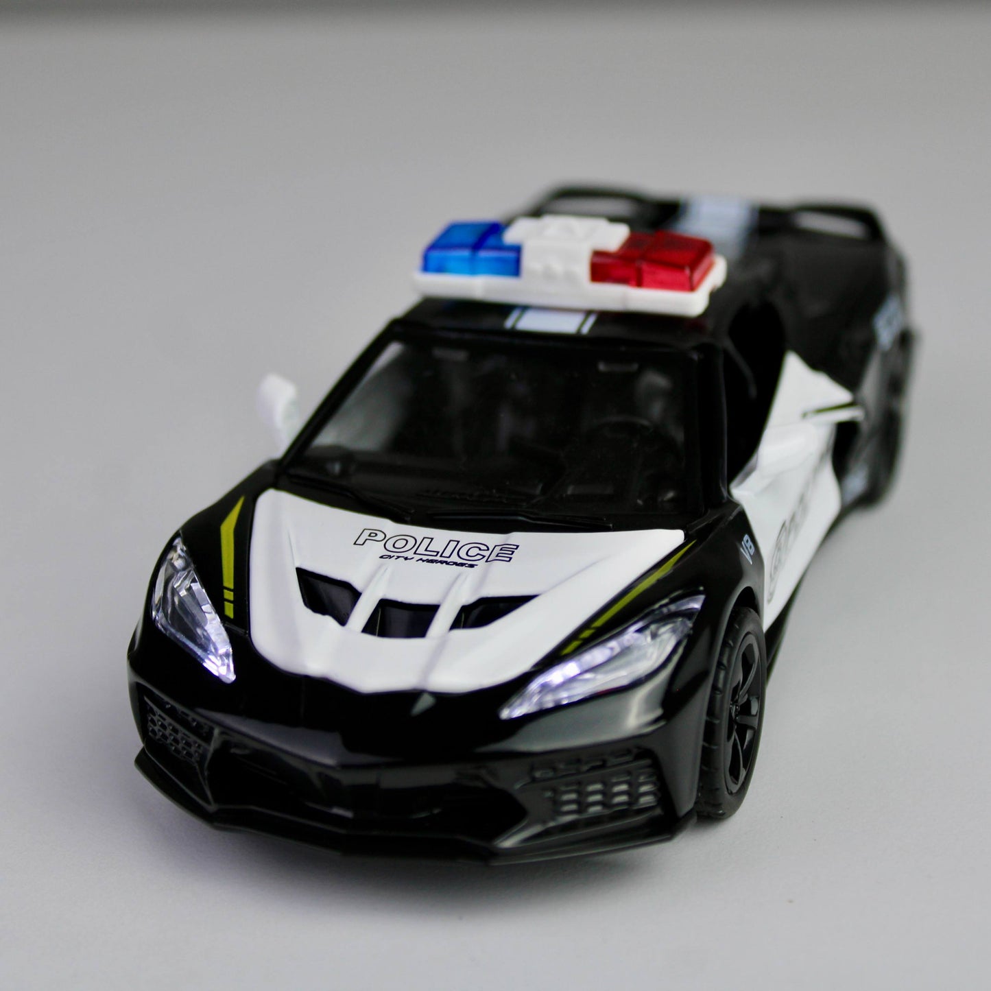 Police Sports Car Die-Cast 1:28 – Metal Model with Lights & Siren Sounds