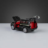1:24 Plastic Toyota Land Cruiser Prado – Light & Sound