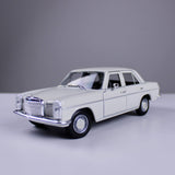 Mercedes-Benz 220 Die-Cast Model – White
