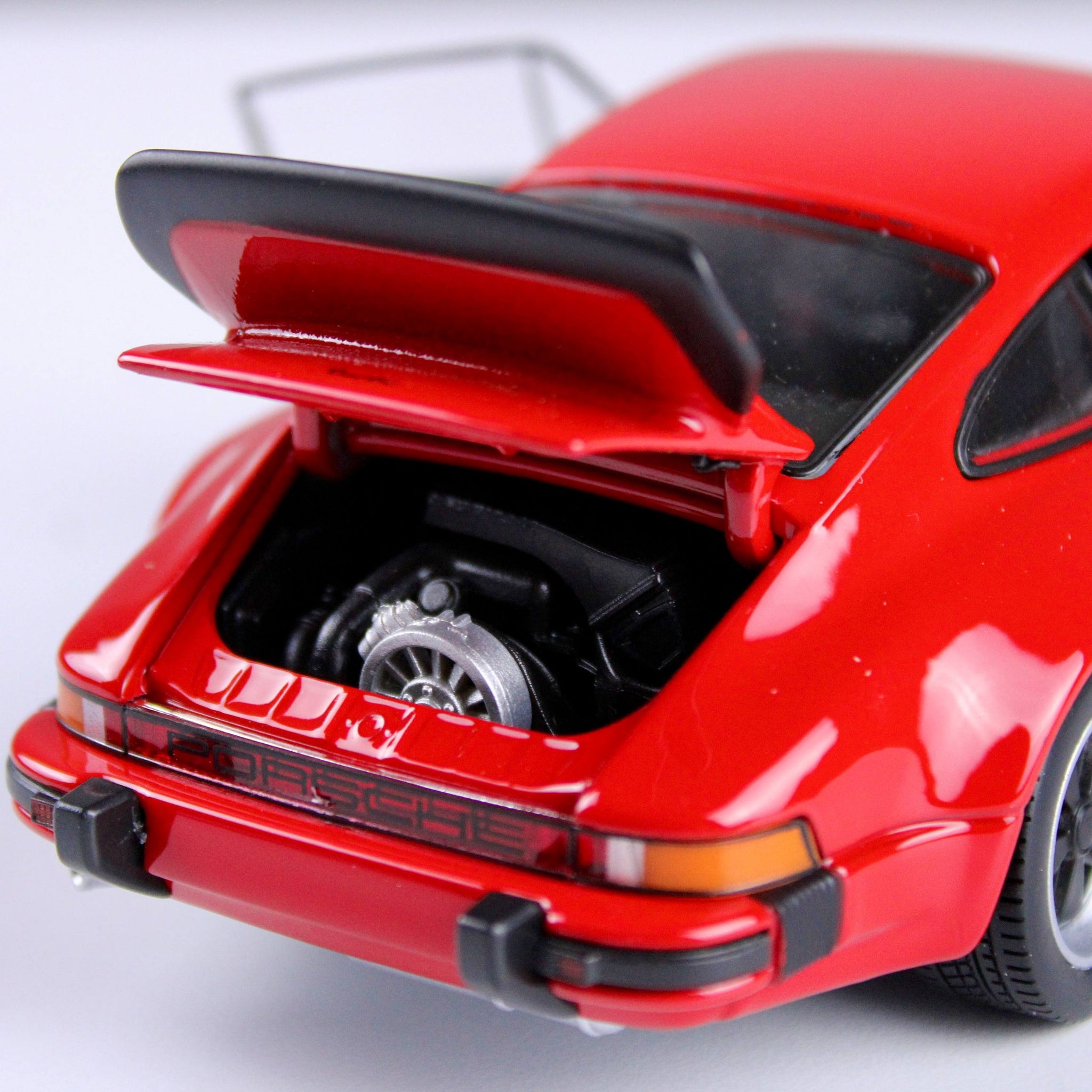 Porsche 911 Turbo Die-Cast Model – Red