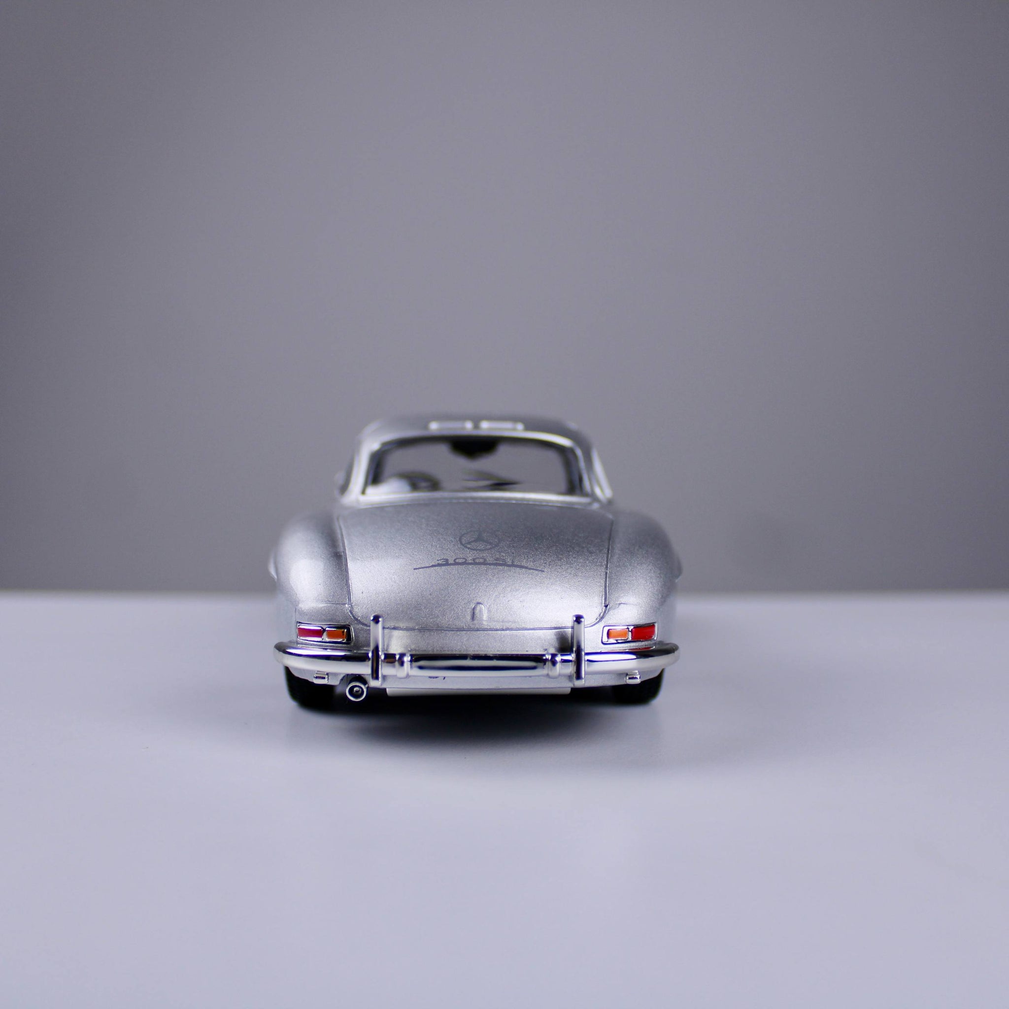 Mercedes Benz 300SL Die-Cast Model – Silver