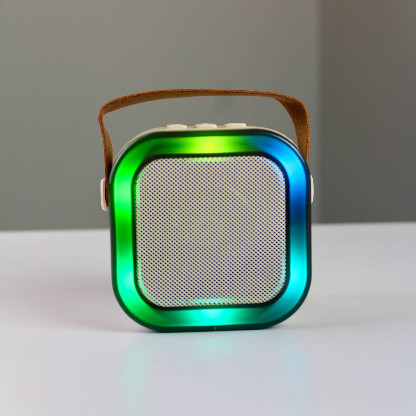 نظام كاريوكي محمول مع ميكروفون لاسلكي