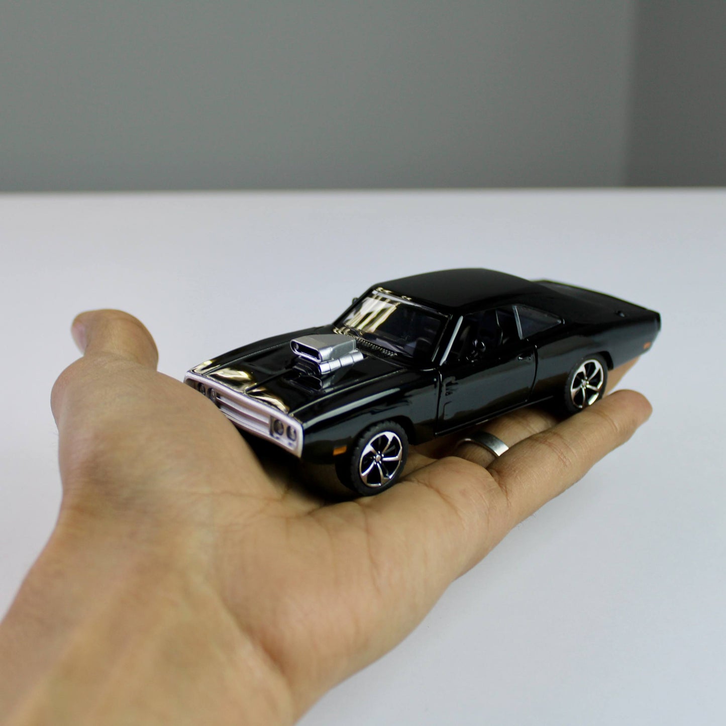 Dodge Charger 1970 1:32 Diecast Model