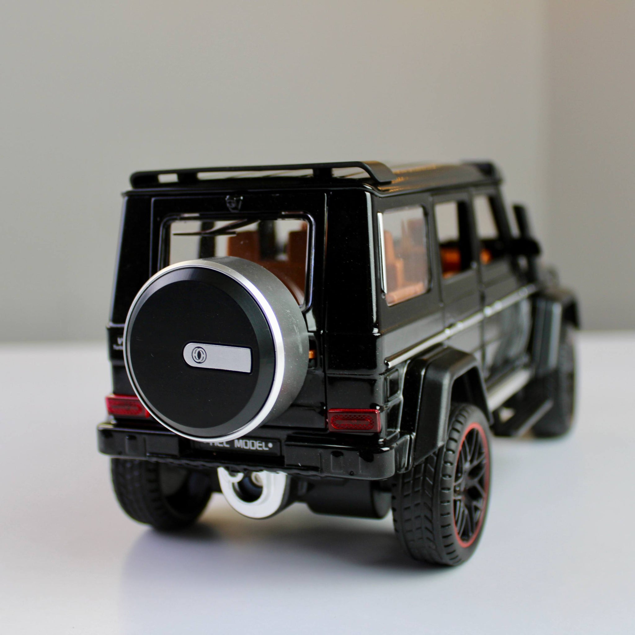 مجسم مرسيدس G-Class بالريموت كنترول – مقاس 1:22