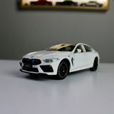 BMW M8 Competition 1:24 Diecast – Light & Sound