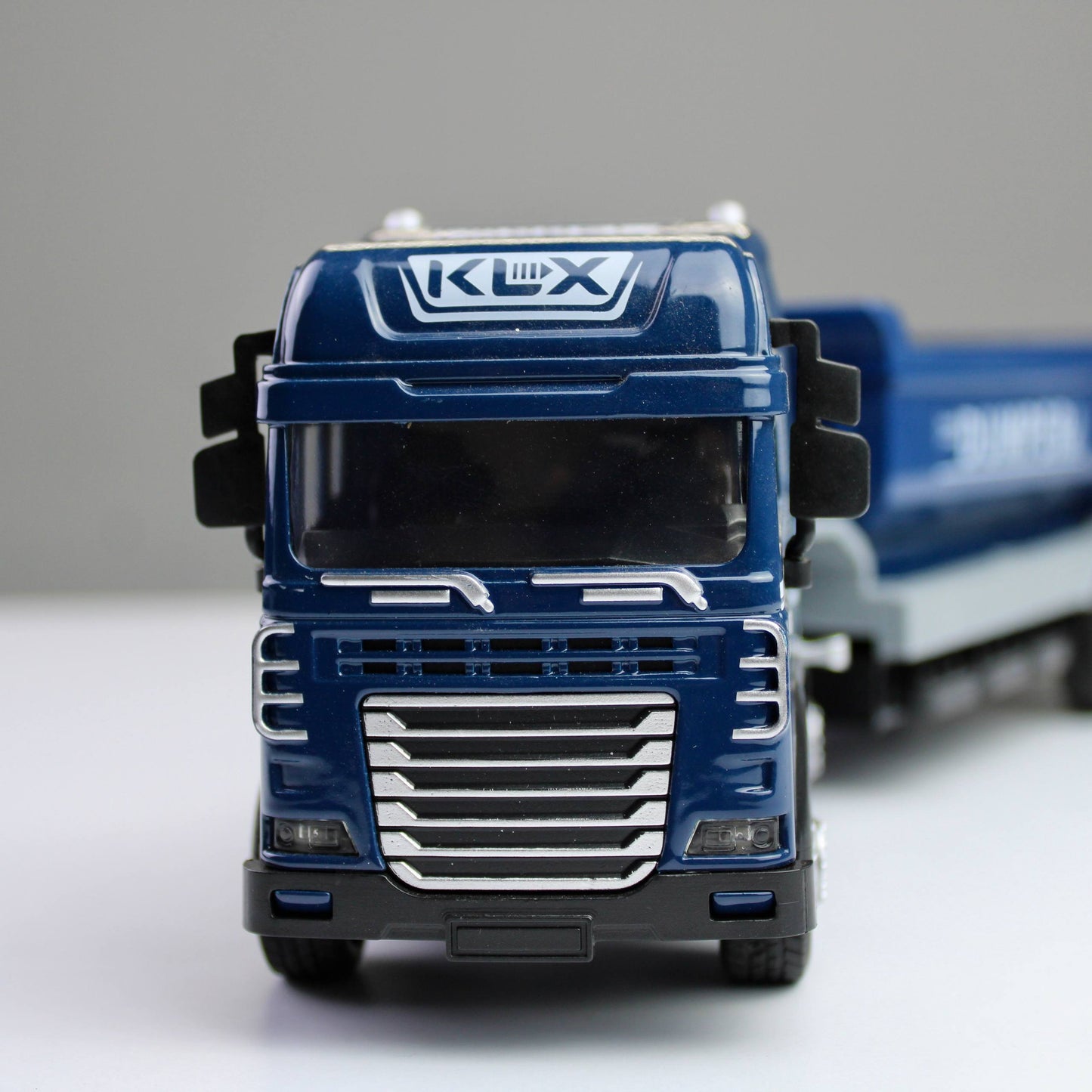 Dumper Truck Diecast Model – Light & Sound