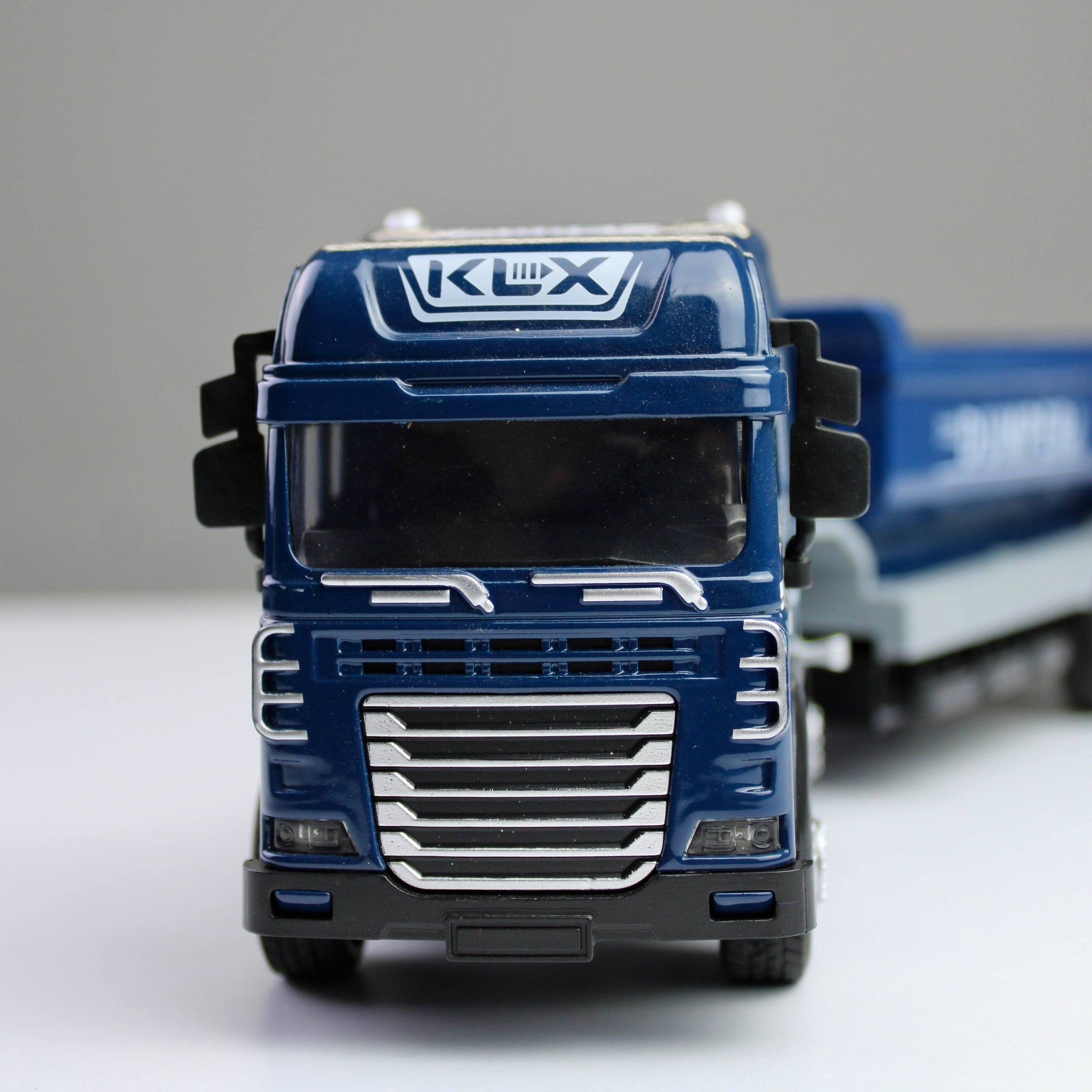 Dumper Truck Diecast Model – Light & Sound