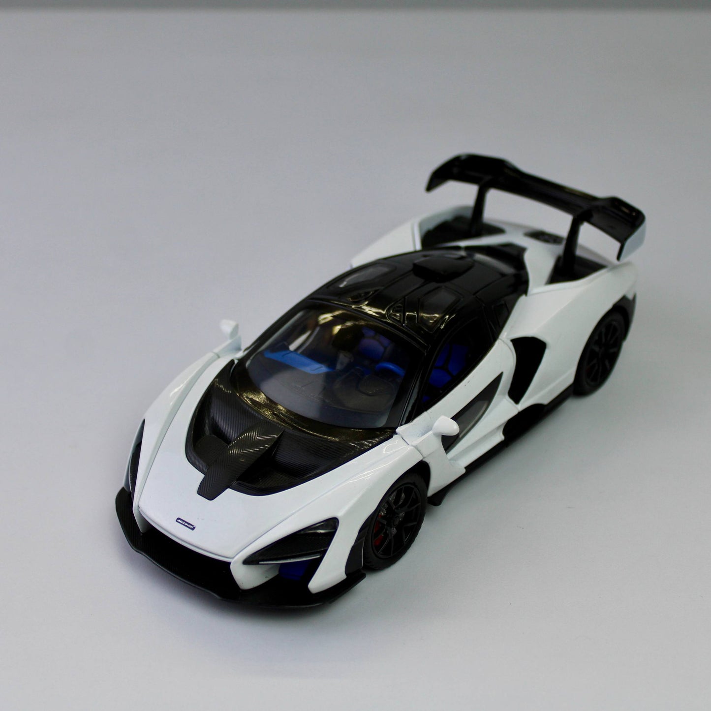 McLaren 1:24 Scale Die-Cast Car
