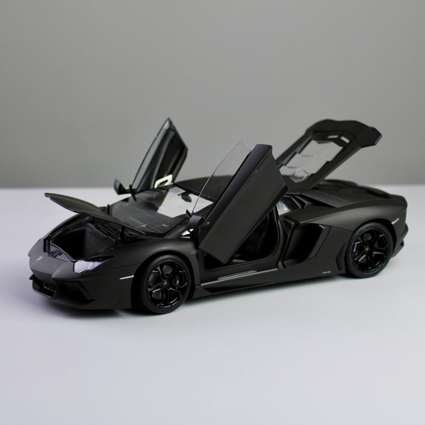 Welly Premium FX Lamborghini Aventador LP700-4 1:18 نموذج سيارة مصبوب