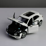 Bburago Porsche Macan 1:24 Die-Cast Model SUV – Star Collezione