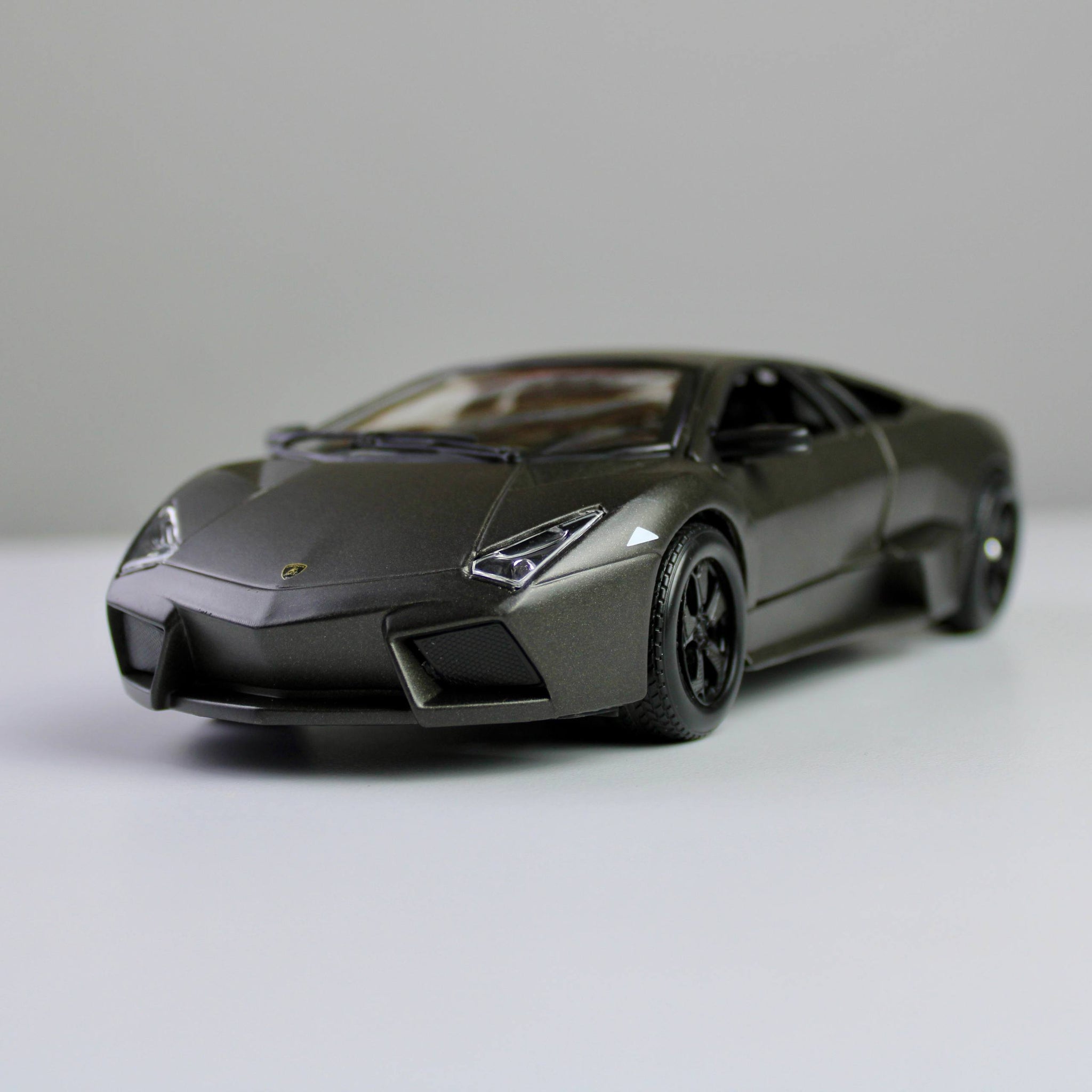 Bburago Lamborghini Reventón 1:24 سيارة نموذجية مصبوبة بالقالب