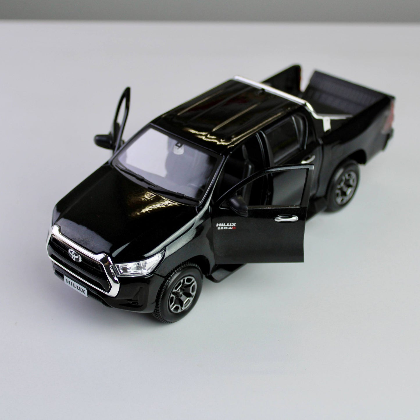 Maisto Toyota Hilux 1:27 Die-Cast Model Pickup Truck – Special Edition