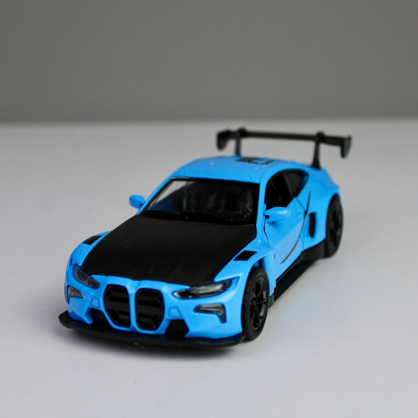 BMW M4-Inspired Racing Car Die-Cast 1:28 – Metal Model with Lights & Sounds