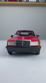 Bburago Mercedes-Benz 190E 1:24 Die-Cast Model Car