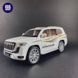 Toyota Land Cruiser 1:24 Scale Die-Cast Model Car