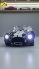 Ford Shelby Cobra 427 S/C 1:24 Die-Cast Model Car