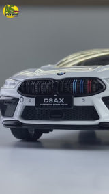 BMW M8 Competition 1:24 Diecast – Light & Sound