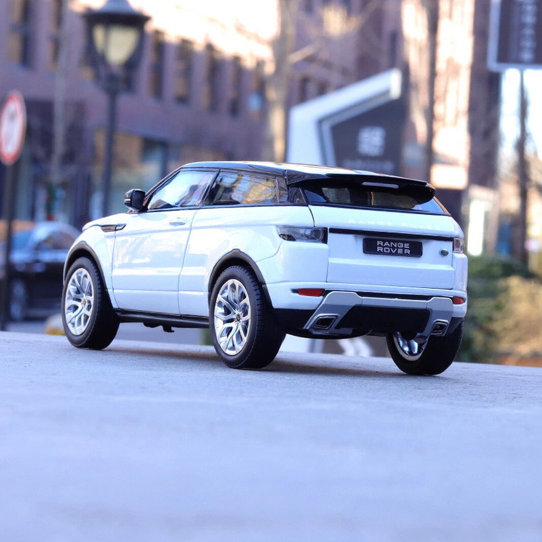 GT Autos Range Rover Evoque 1:18 Die-Cast Model – Premium SUV Edition
